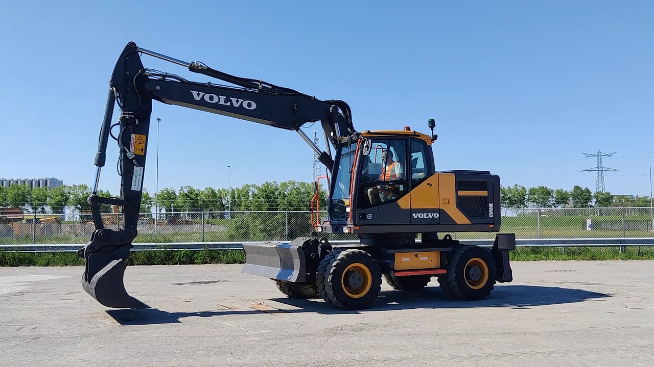 2017 Volvo EW160E 4x4 Mobile Excavator | Moerdijk, NLD 23 - 25 June, 2021
