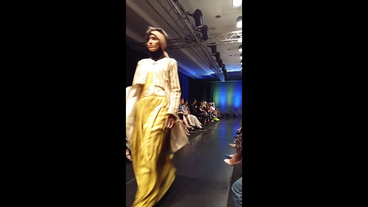 IFW 2016, Fashion Show Sun Summit by Riza Rozana