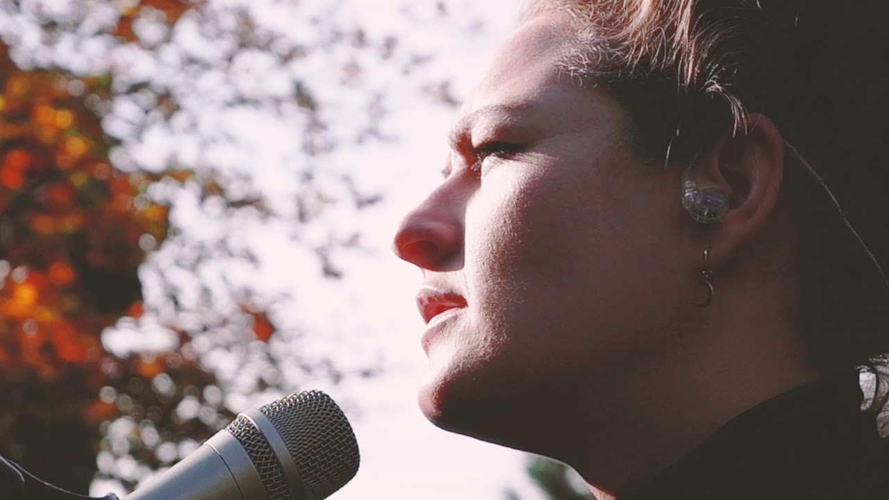 Dezza & Lauren L'aimant - Settle (Sundown Mix) [Official Live Video]