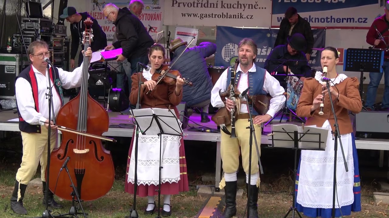 Folklorní soubor Benešáček v Louňovicích pod Blaníkem