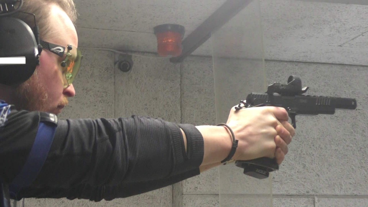 Action Shooting Enschede, PCC and handgun. A local plates match.