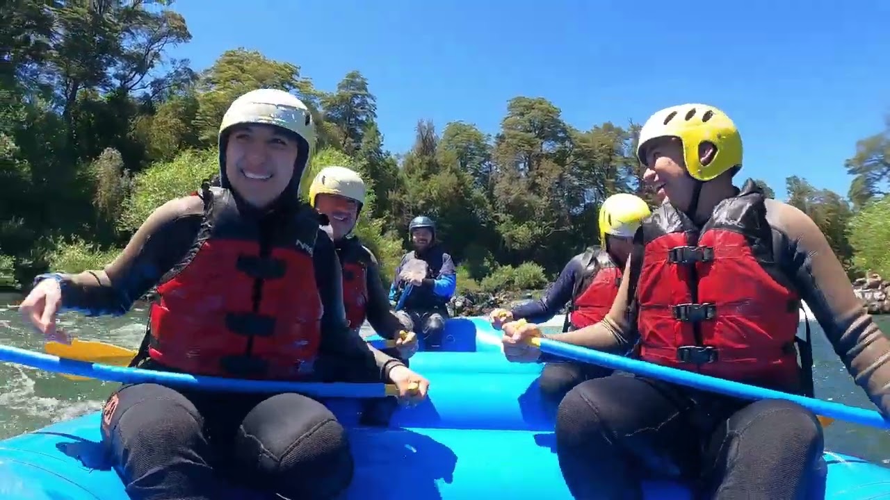 ¡CASI VOLCAMOS! 🌊 Los 5 SALTOS más PELIGROSOS del Trancura Alto (Rafting Extremo)