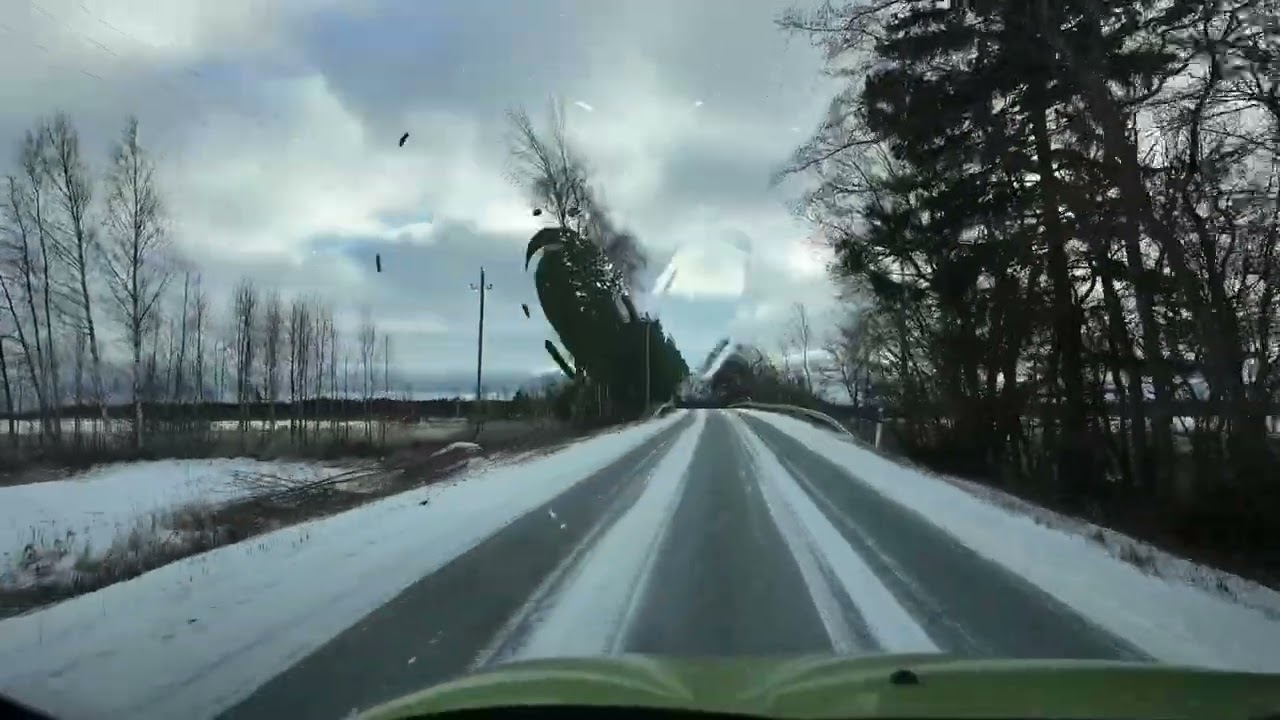 Kamera kiertää Ahlaista 15 02 26 .