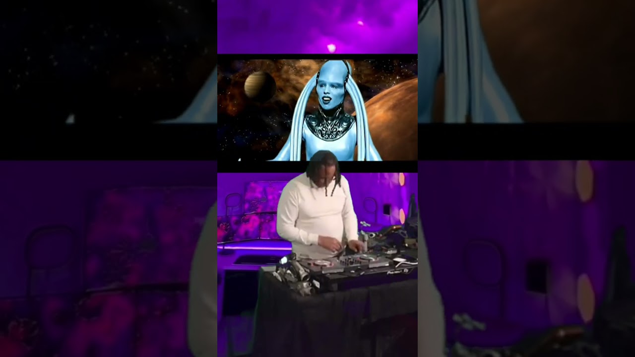 Djtoneforreal Alien collaboration 👽 DIVA DANCE with me 👾 mix session uptop 
