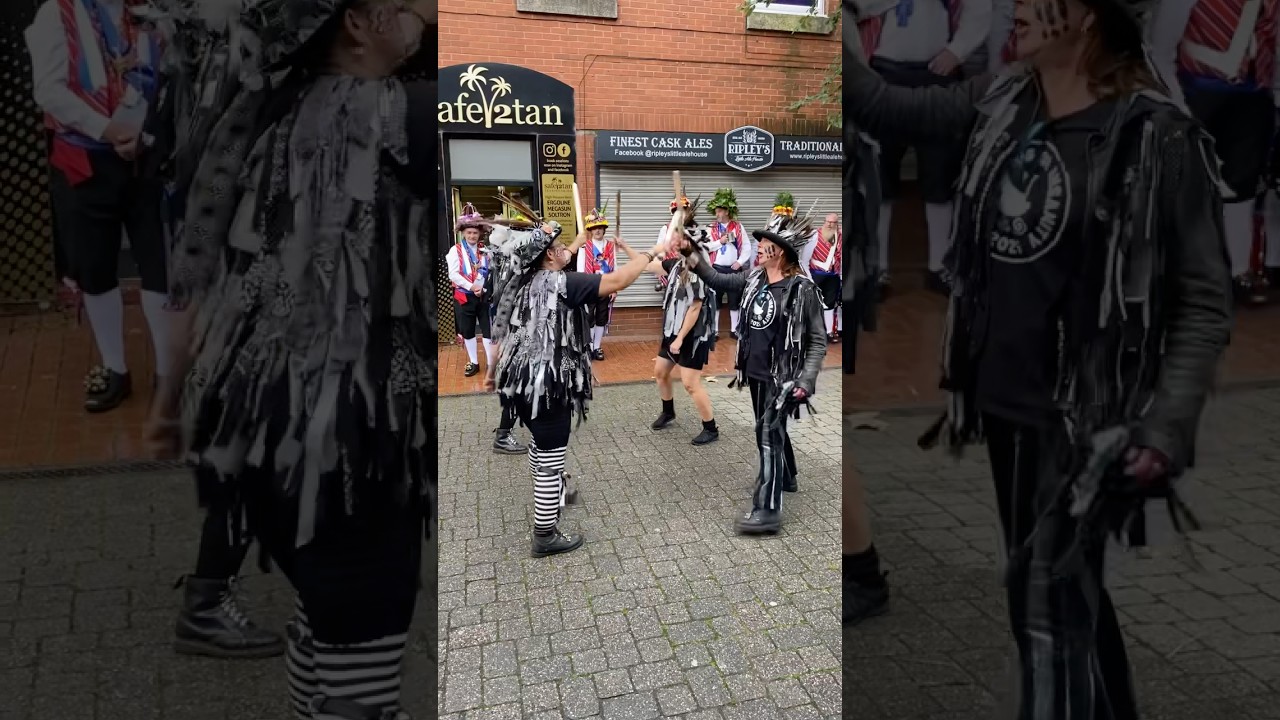 T’OWD MAN MORRIS 
