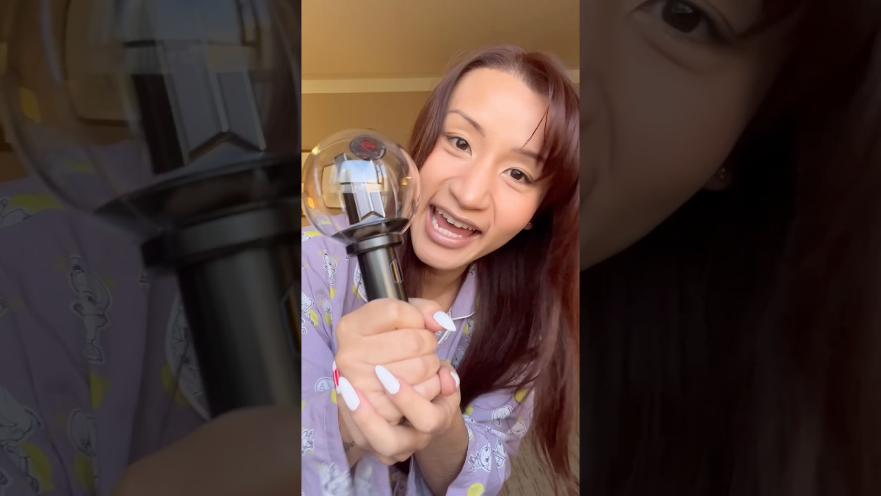 Я в Корее, чтобы посмотреть камбэк BTS в прямом эфире на Netflix 😭💜