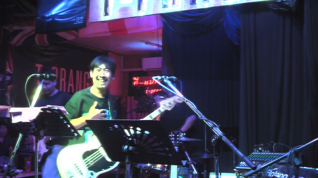 streetmusic 165b Big PAPA at T-Prang Bar & Restaurant 14.03.25 Part b