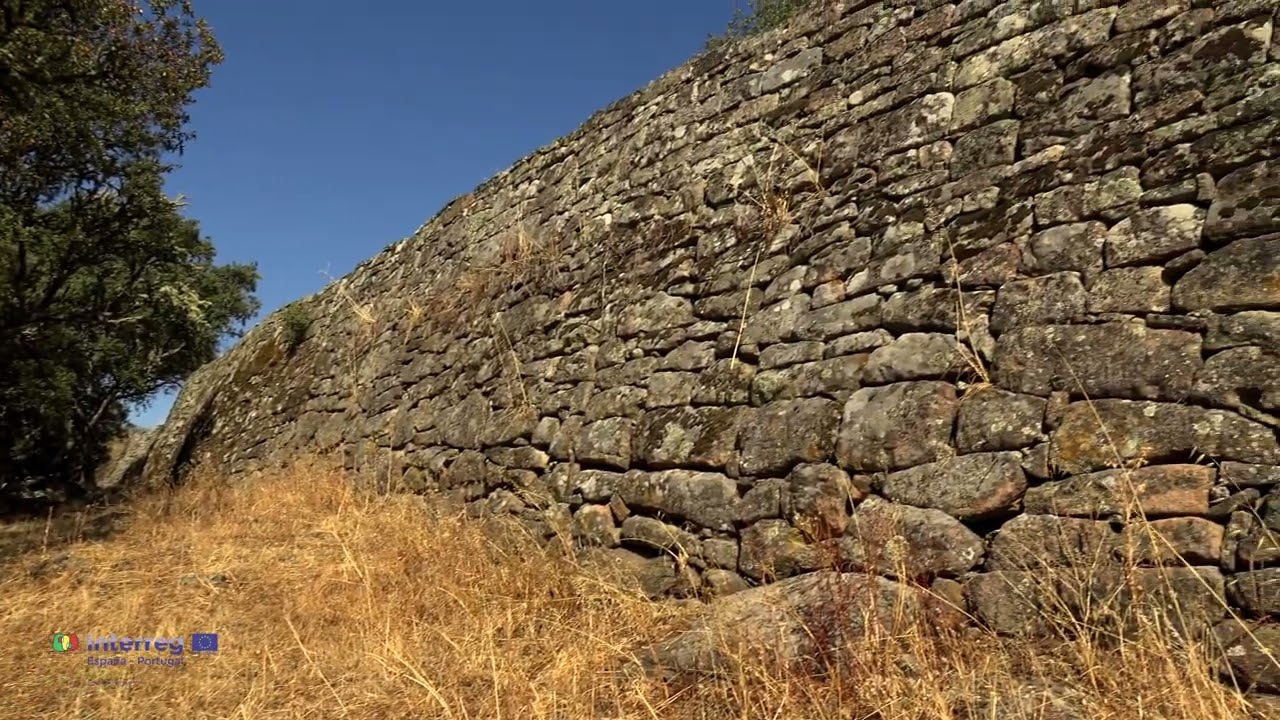 CASTRO DE YECLA DE YELTES, GRABADOS, EN YECLA DE YELTES, SALAMANCA