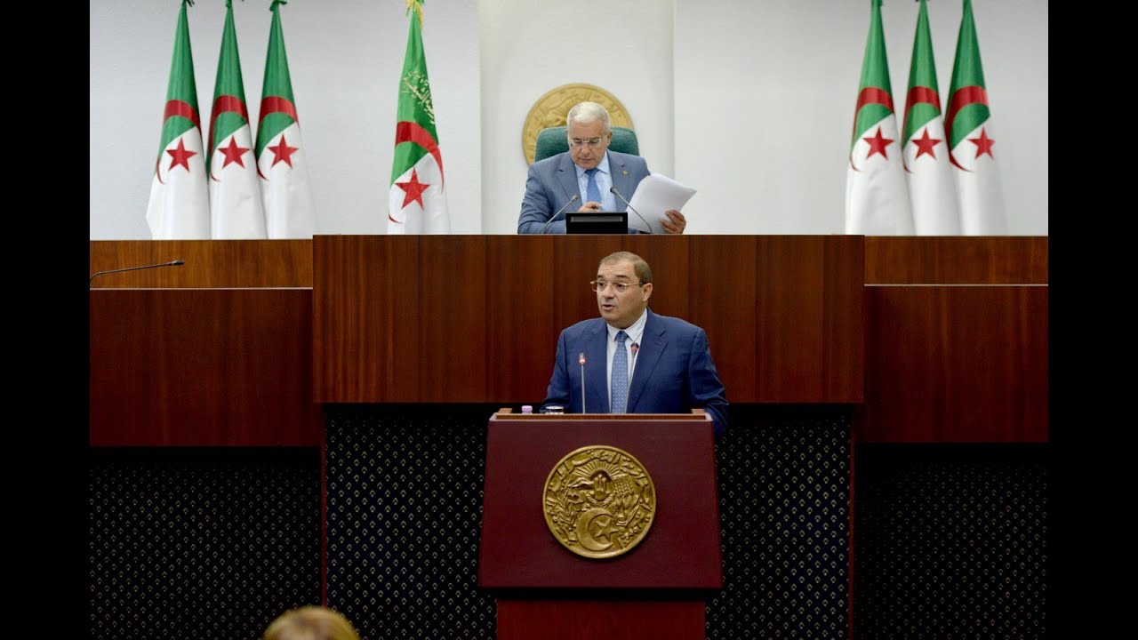 وزير العدل  يعرض النص المتعلق بحماية الأشخاص الطبيعيين في مجال معالجة المعطيات ذات الطابع الشخصي