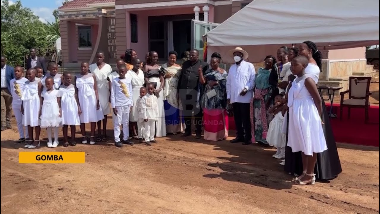 Am a product of your able leadership - Museveni attends Kissakyamukama thanksgiving