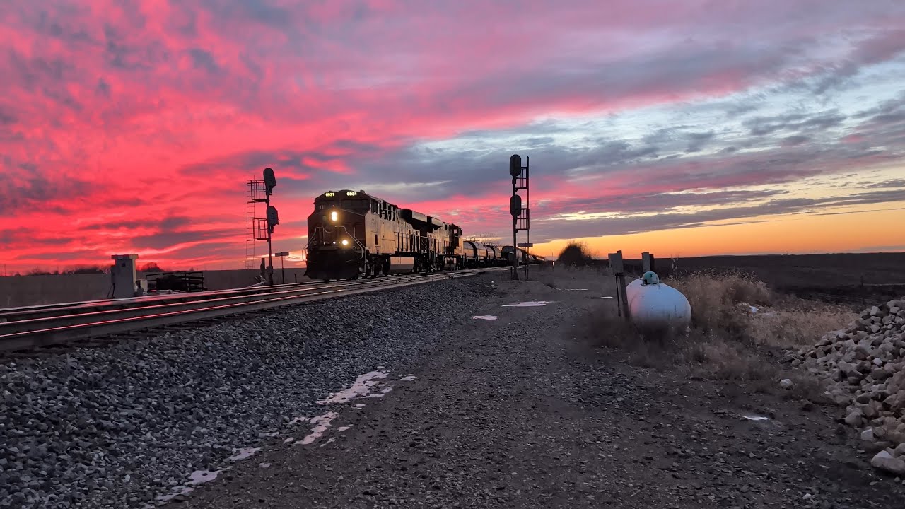 The NEW Most Spectacular Train Scene I’ve Ever Caught.