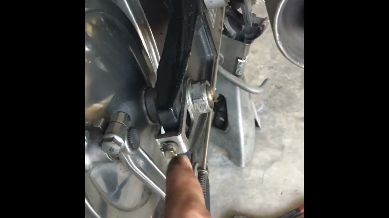 Регулировка цепи Honda Shadow Spirit 2003 года