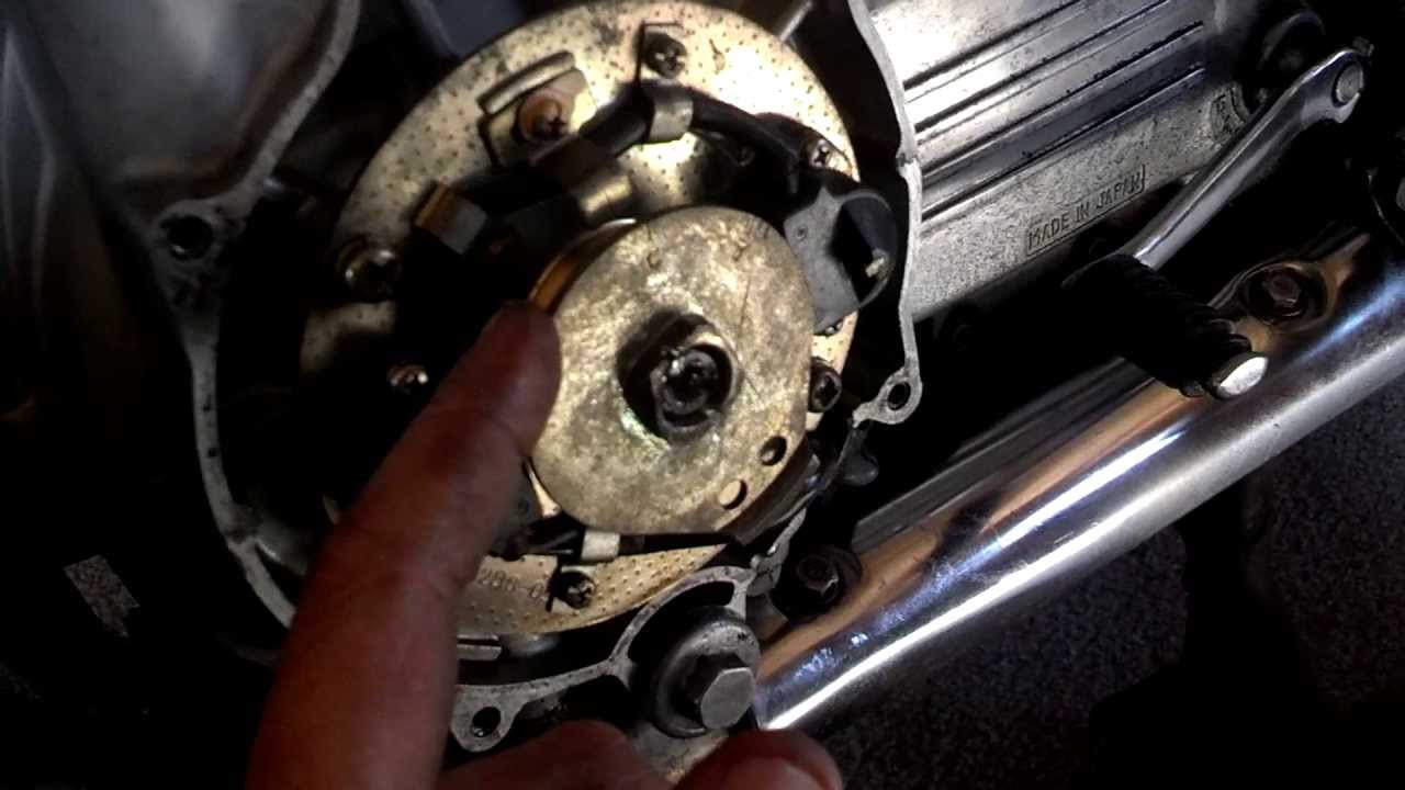 Yamaha xj 1100 crank seal swap. Part1