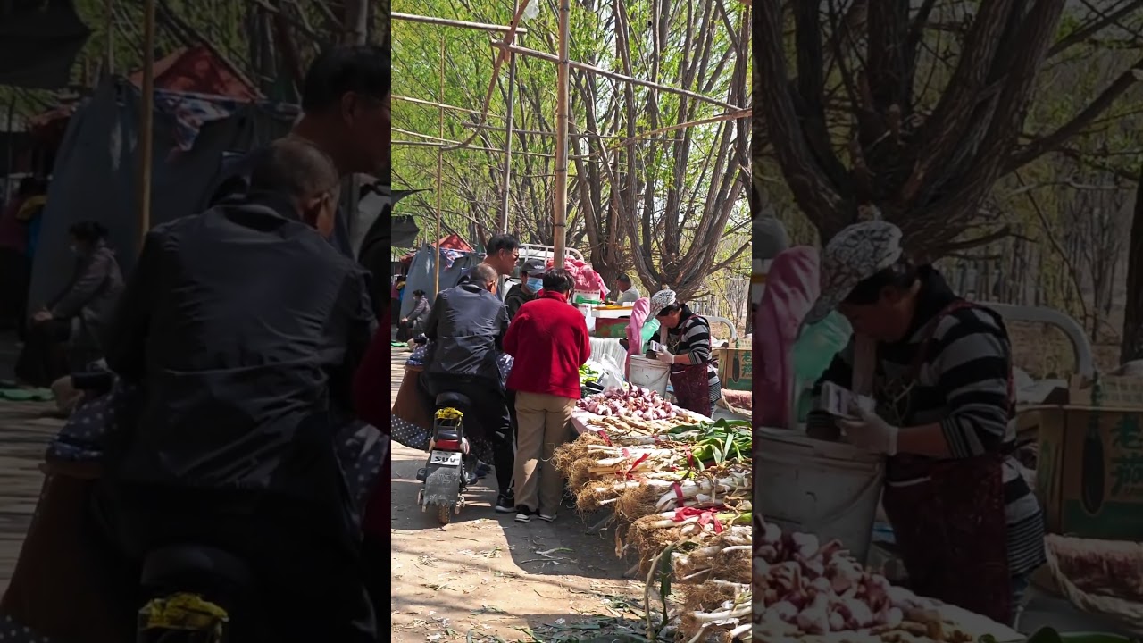 Rural roadside markets in China.#life