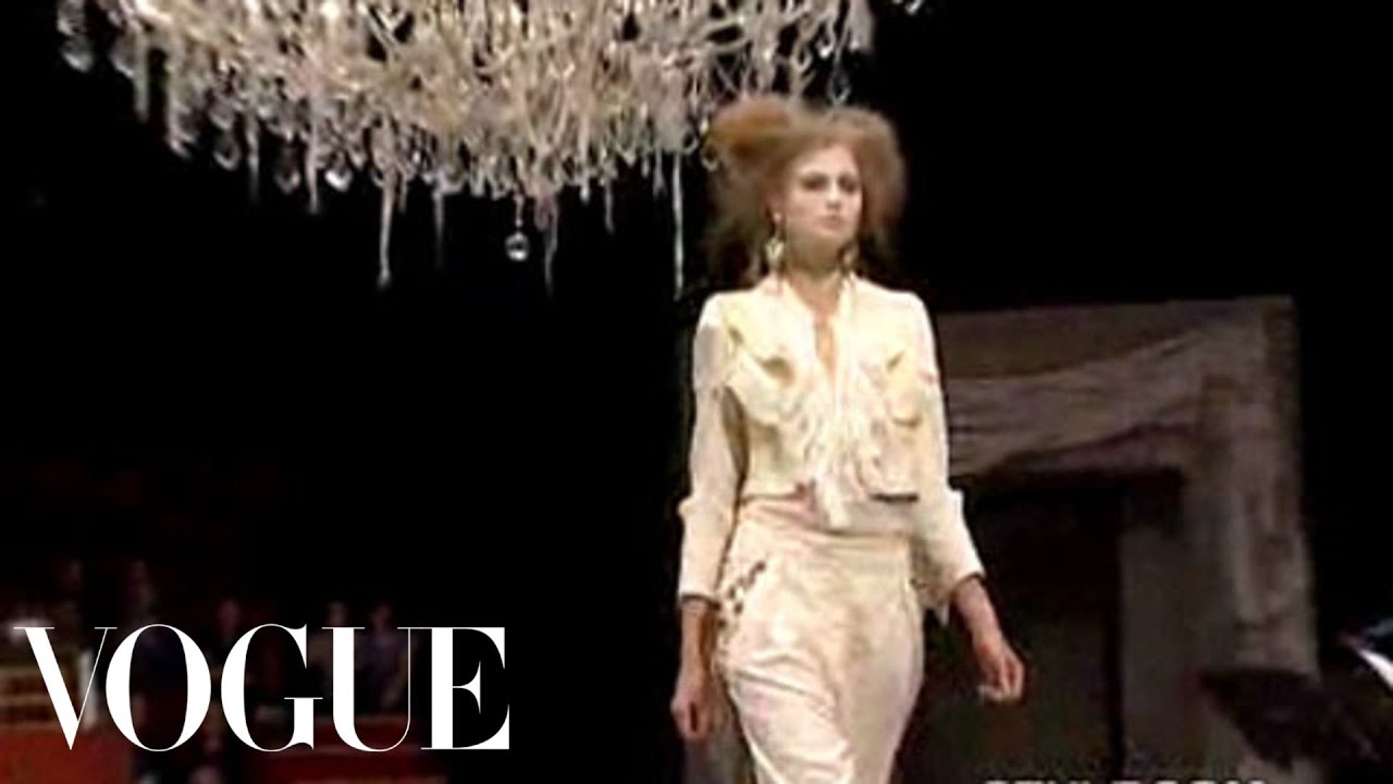 Fashion Show - Alexander McQueen: Spring 2007 Ready-to-Wear
