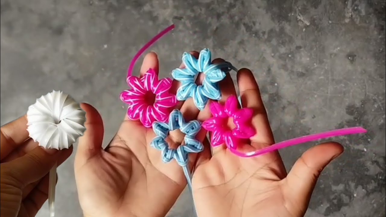 Two design wire flowers//plastic wire se flower kaise banate hai