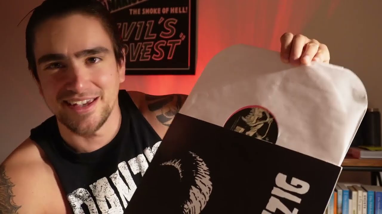 My sleazy Danzig & Misfits collection is loaded with cheap vinyl n comics+bands FFO Misfits