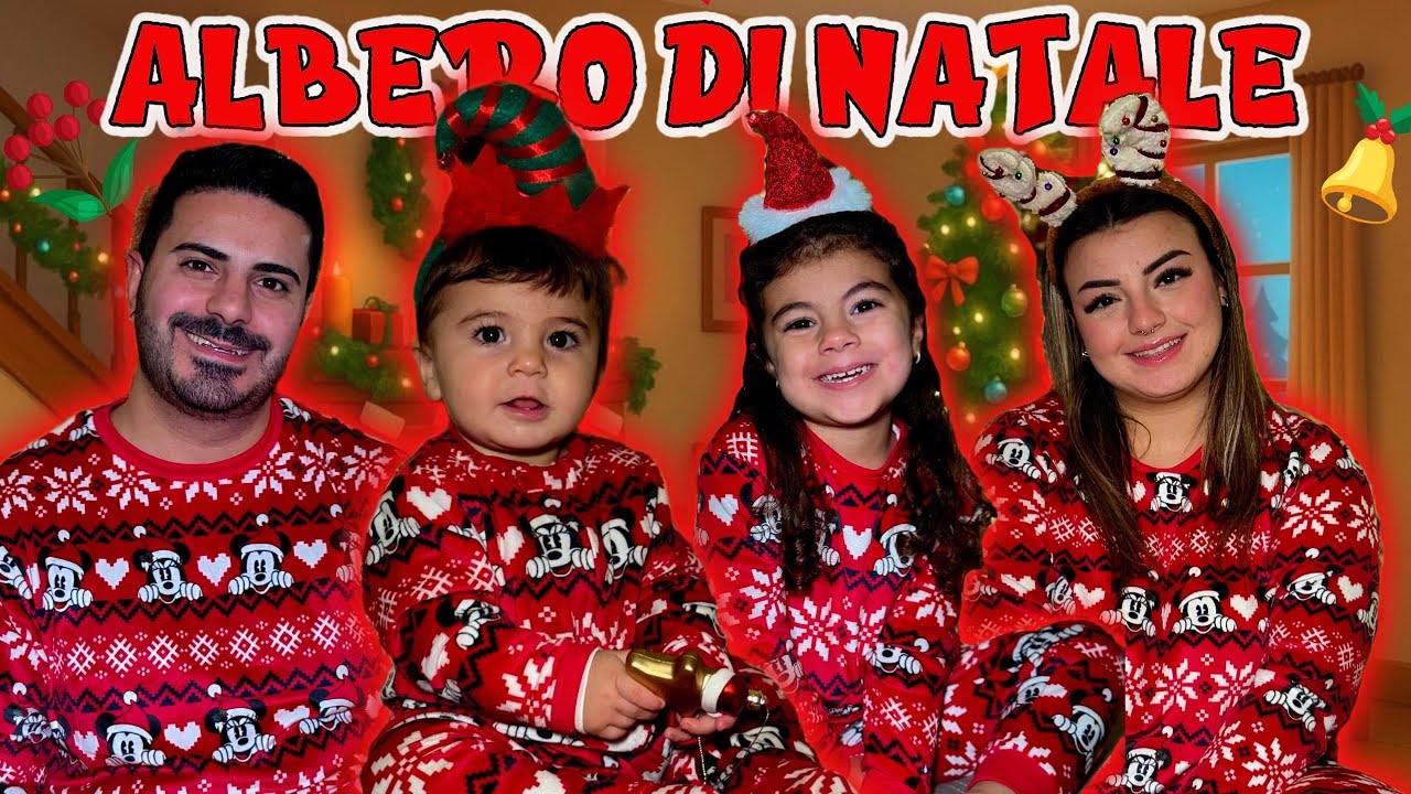 VLOGMAS! Facciamo l'albero di Natale tutti insieme 🎄❤️ Beatrice e Anastasia felicissime 😍