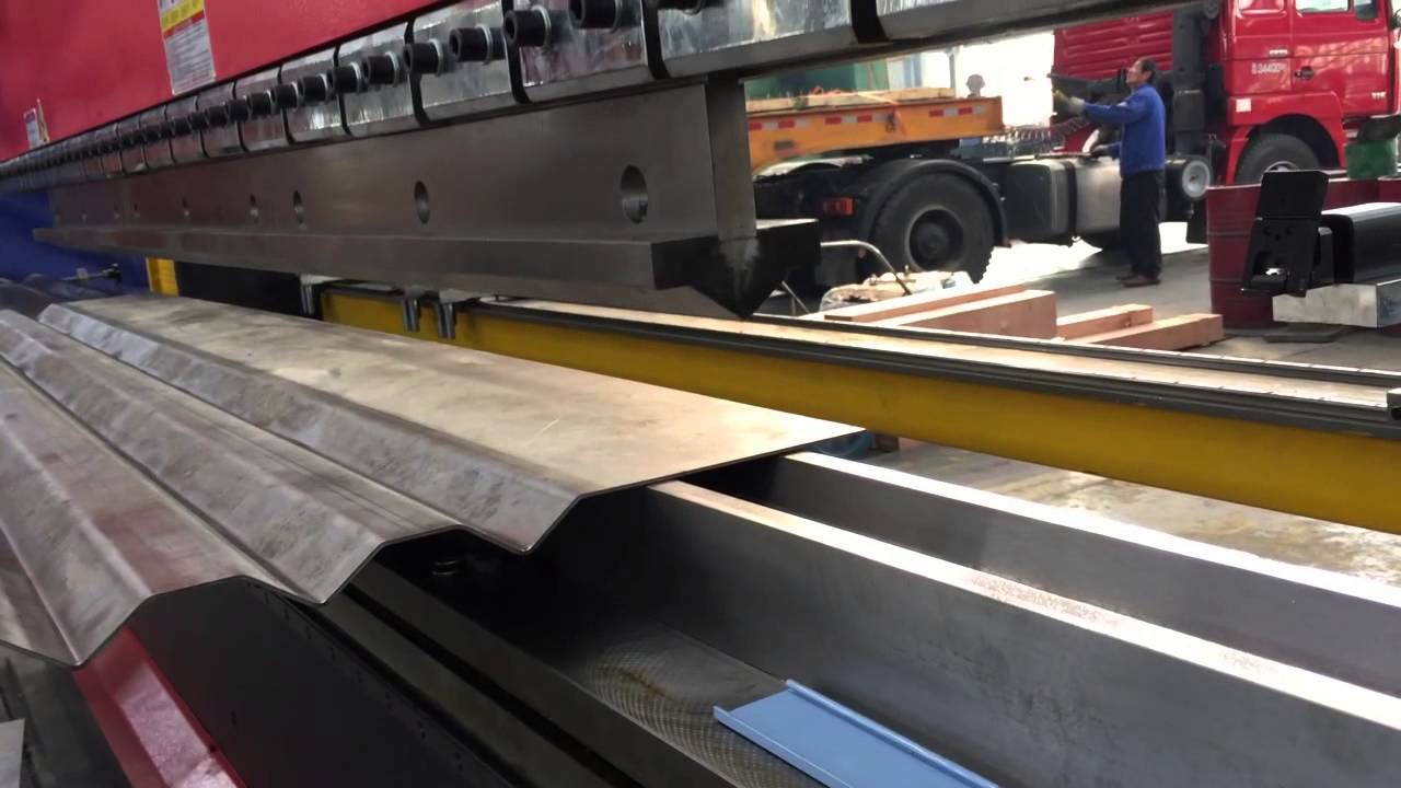 Domex 700 test on Press brake