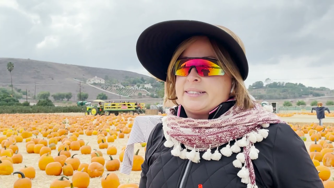 Entitled Housewife at the Pumpkin Patch