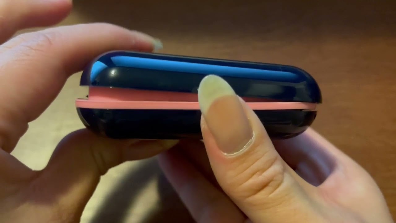 Small Pill Box, Travel Pill Case, Dtouayz Portable Medicine Organizer, A solid travel pill case for