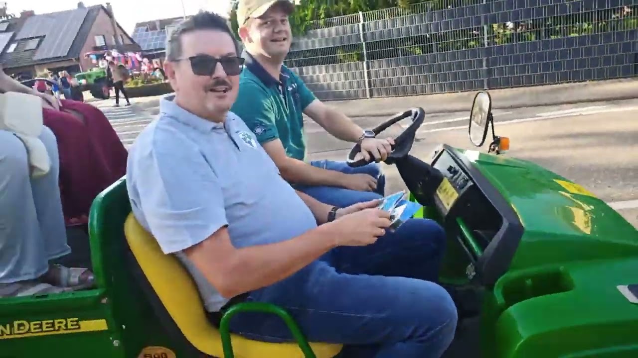 Weingarten Pfalz - Kerweumzug 2023 - Der Start