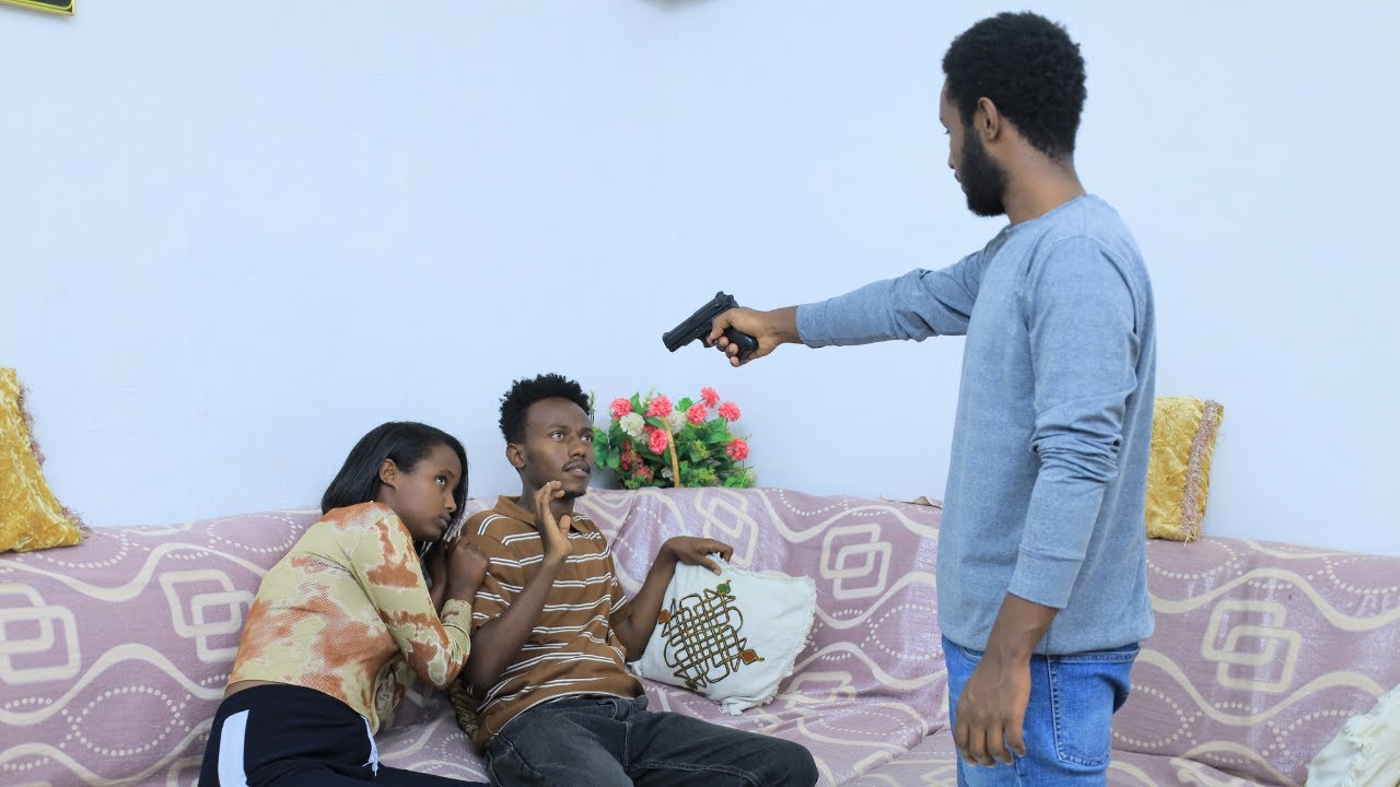 ሞቷል የተባለው ባሏ በድንገት  ስትማግጥ የመጣባት ሚስት መጨረሻ