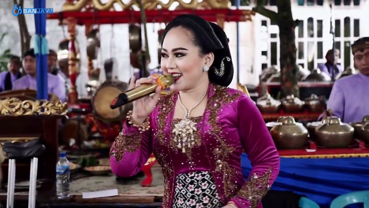 CINDE LARAS KARAWITAN MBAK RIRIK SUKA SESIDEMAN