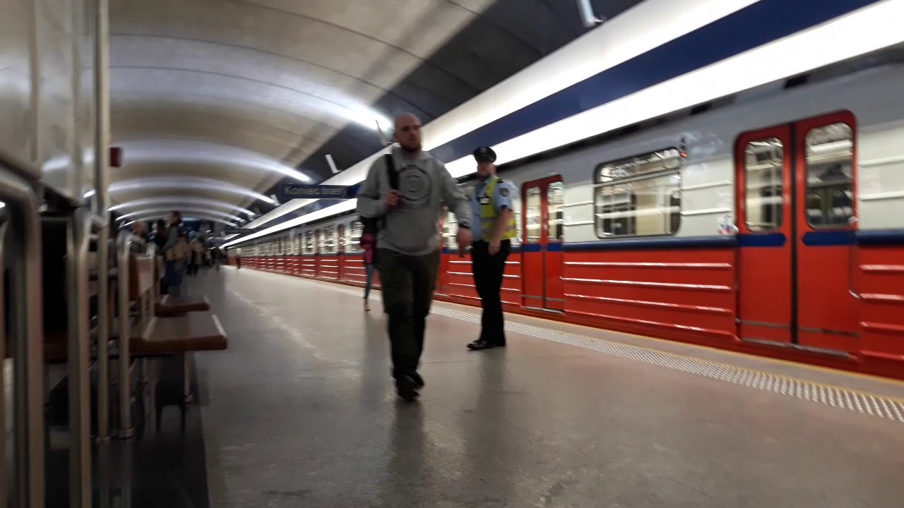 METRO WARSZAWSKIE STACJA KABATY
