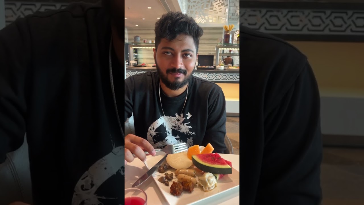 BUSINESS CLASS Lounge Experience✨💰 #shorts #ashortaday #businessclass