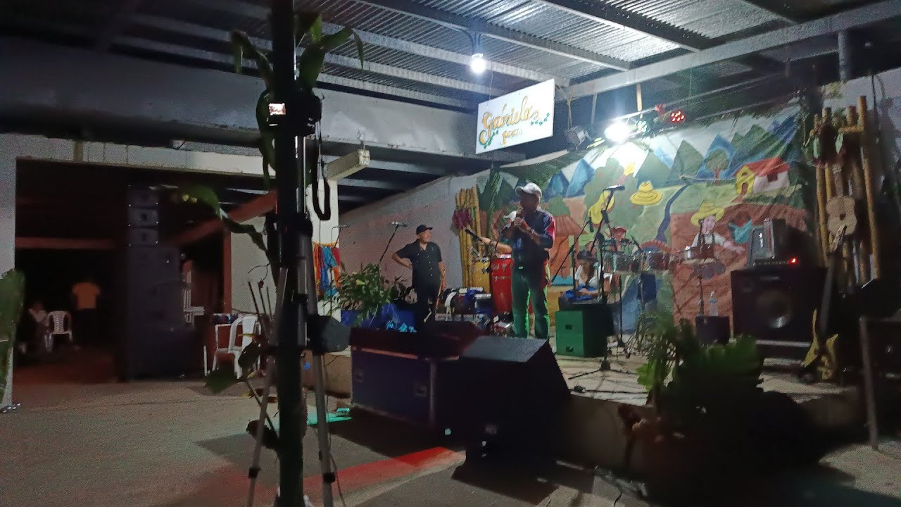 Herminio Roja y El ritmo Sensacional en Vivo