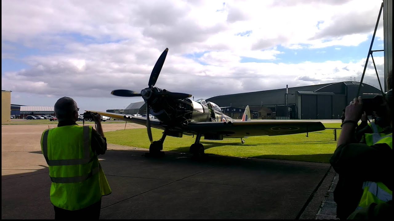 BBMF Spitfire TE311 first engine ground run.