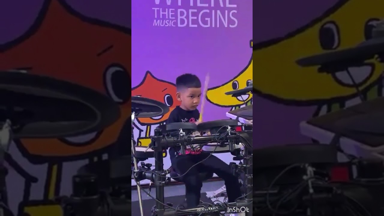 Chinๆ 1st performance at Yamaha Music shool Mega Bangna
