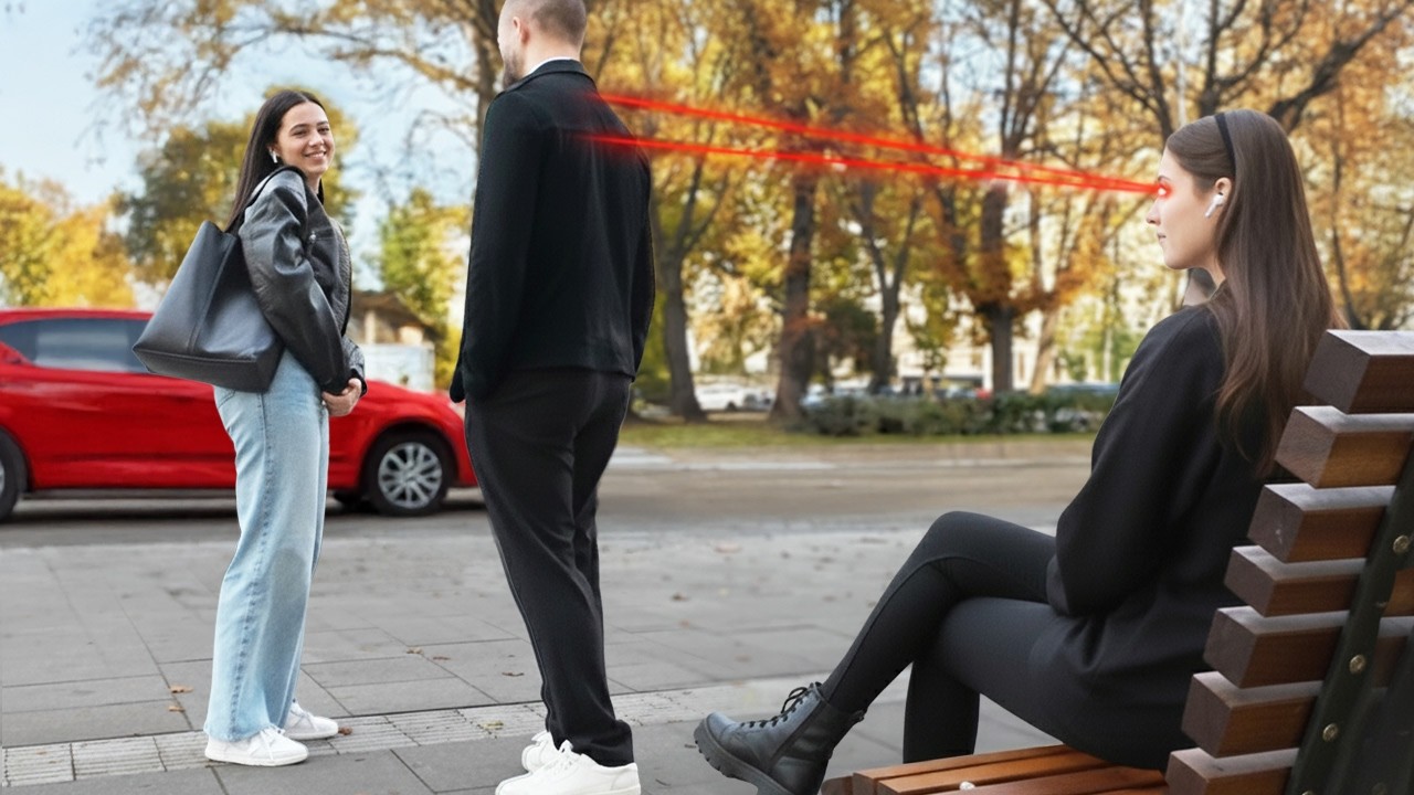 Славянский юрист наблюдал, как я подошел к девушке... а потом произошло ЭТО.