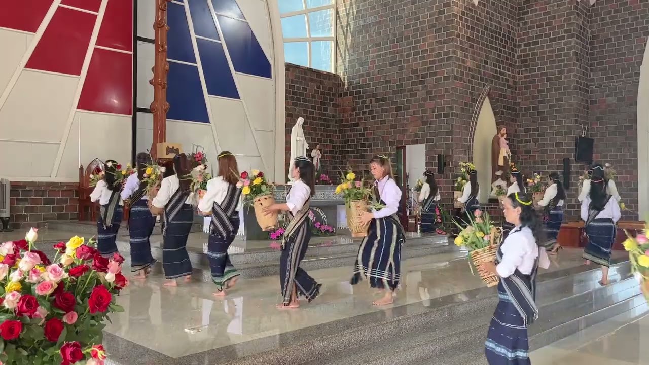 MẸ CỦA NÚI RỪNG | VIDEO DÂNG HOA