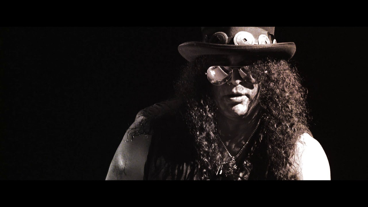 Slash ft. Myles Kennedy & The Conspirators - 