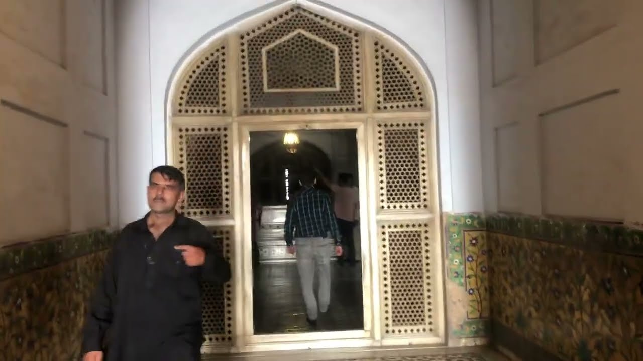 Jahangir's Tomb | King Jahangir | History of Jahangir