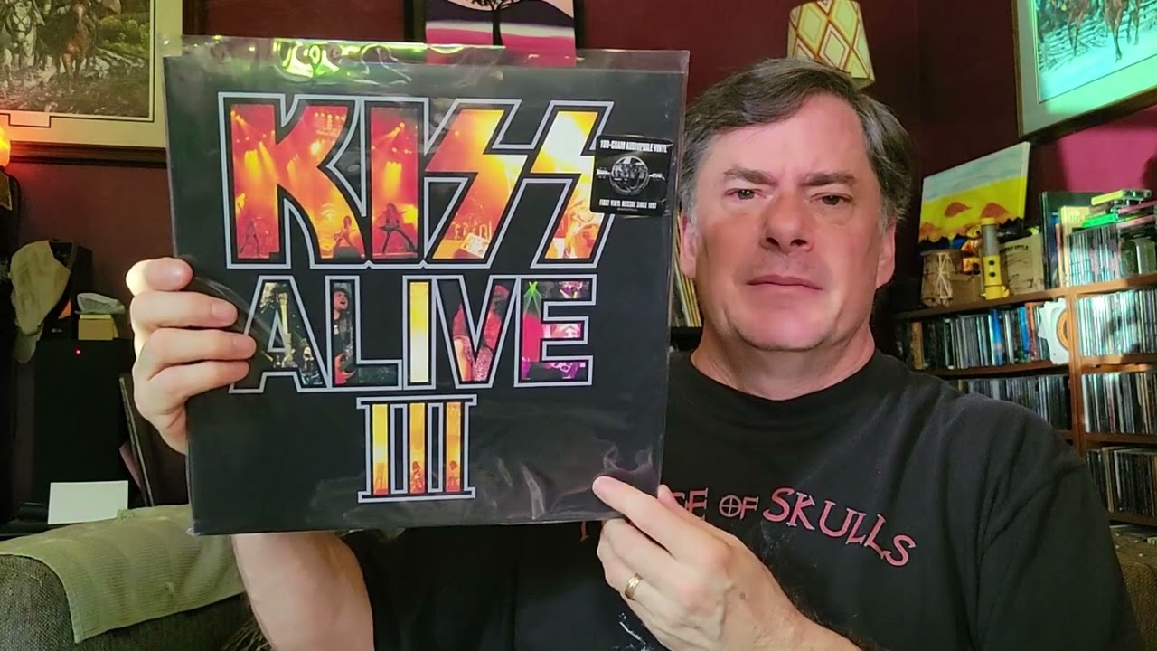 Delving Into My Kiss #Vinyl Collection - Part 2 | Record Collecting Adventures!