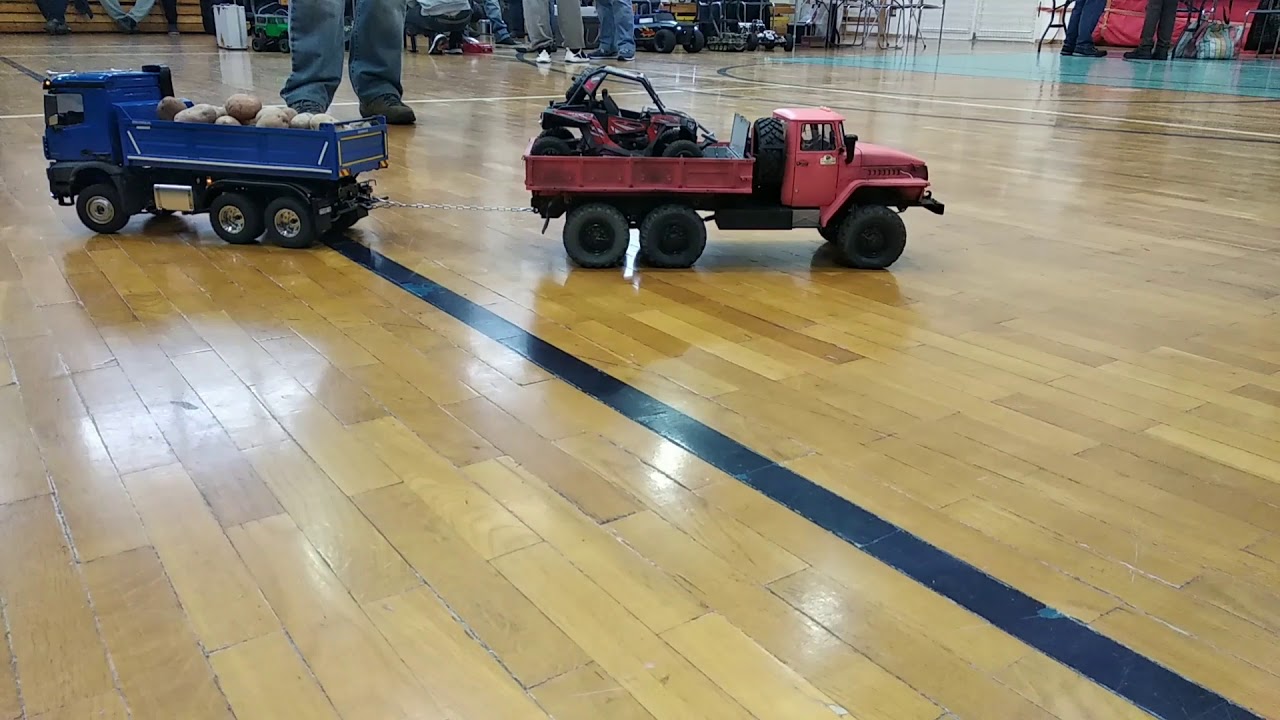 Tamiya  Arocs vs Cross rc UC-6