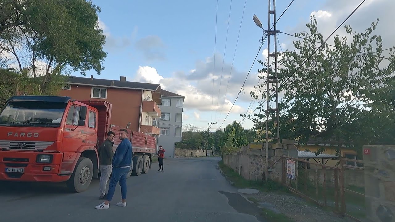 Hüseyinli Köyü sokaklarında b1r gün, K3, Hüseyinli 34799 Çekmeköy/İstanbul GH031688