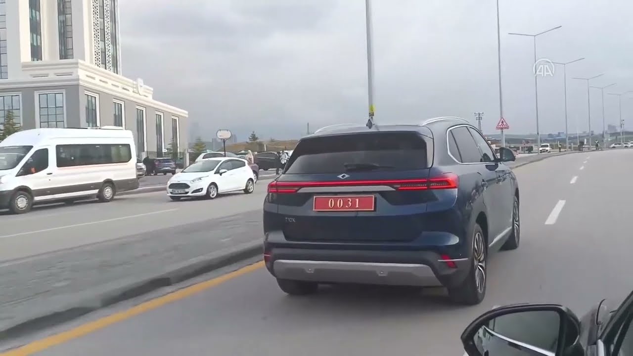 Sağlık Bakanı Koca, yerli ve milli otomobil Togg ile ilk s&uuml;r&uuml;ş&uuml;n&uuml; yaptı