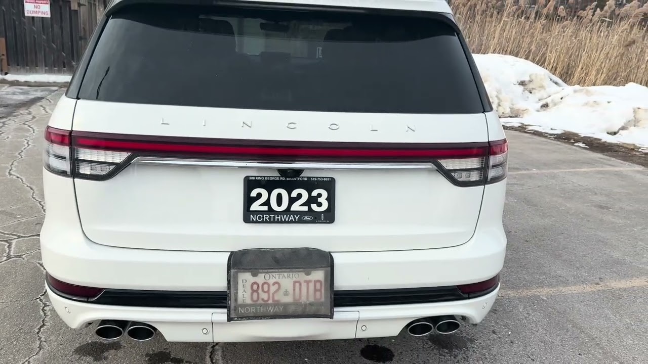 2023 Lincoln Aviator 