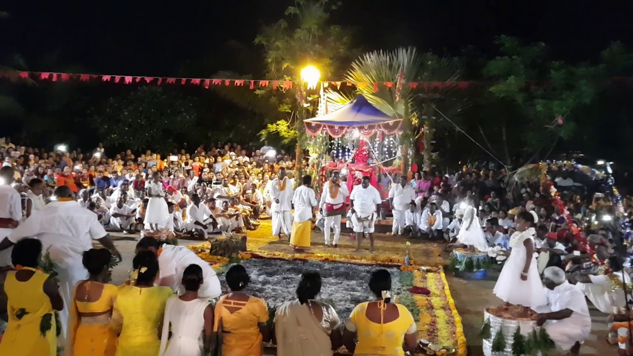 Marche sur le feu le Gol Saint-Louis 2018 Grand Chapelle