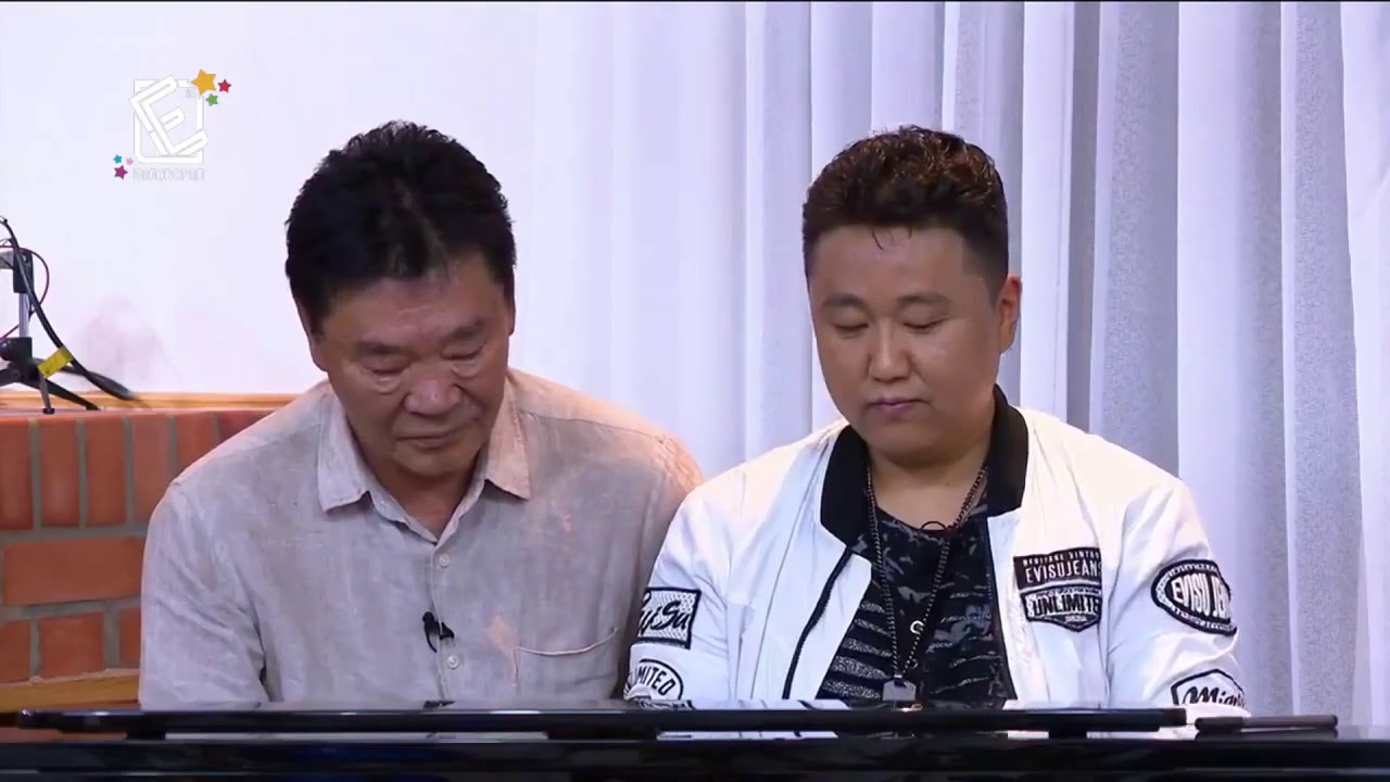 Н Жанцанноров, Б Чинбат   Мандухай цэцэн хатан аялгуу