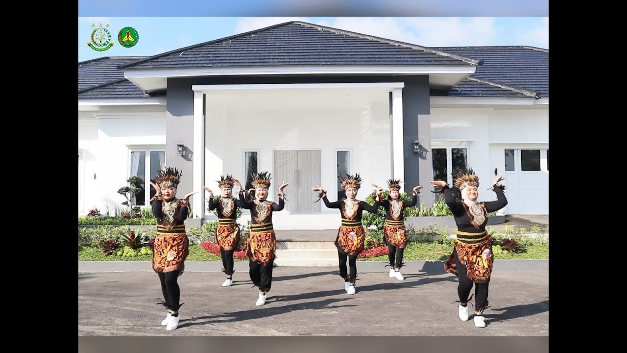 SENAM KREASI TAMANG PUNG KISAH IAD DAERAH BALIKPAPAN