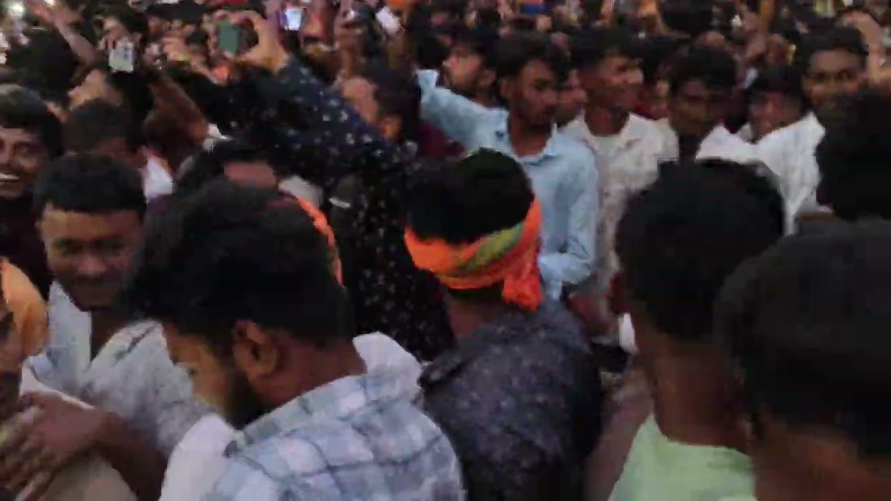 Dekhiae do DJ mein MHA mukabala और दो हसीन वायरल एक्ट्रेस#dance 