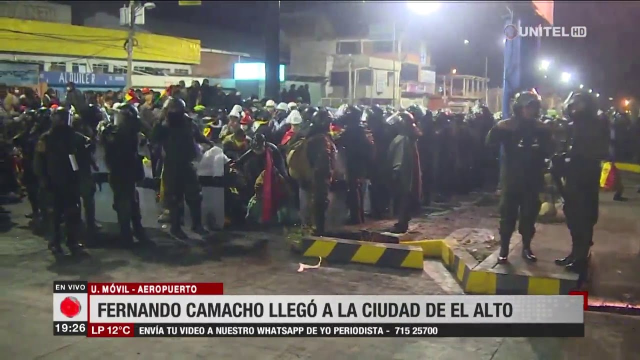 Luis Fernando Camacho llegó al aeropuerto de El Alto