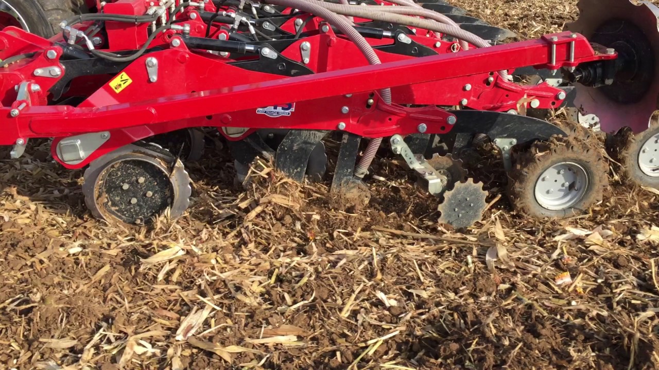 SUMO DTS 6 - Sejba p&scaron;enice po zrnovej kukurici - Land Technologies s.r.o.