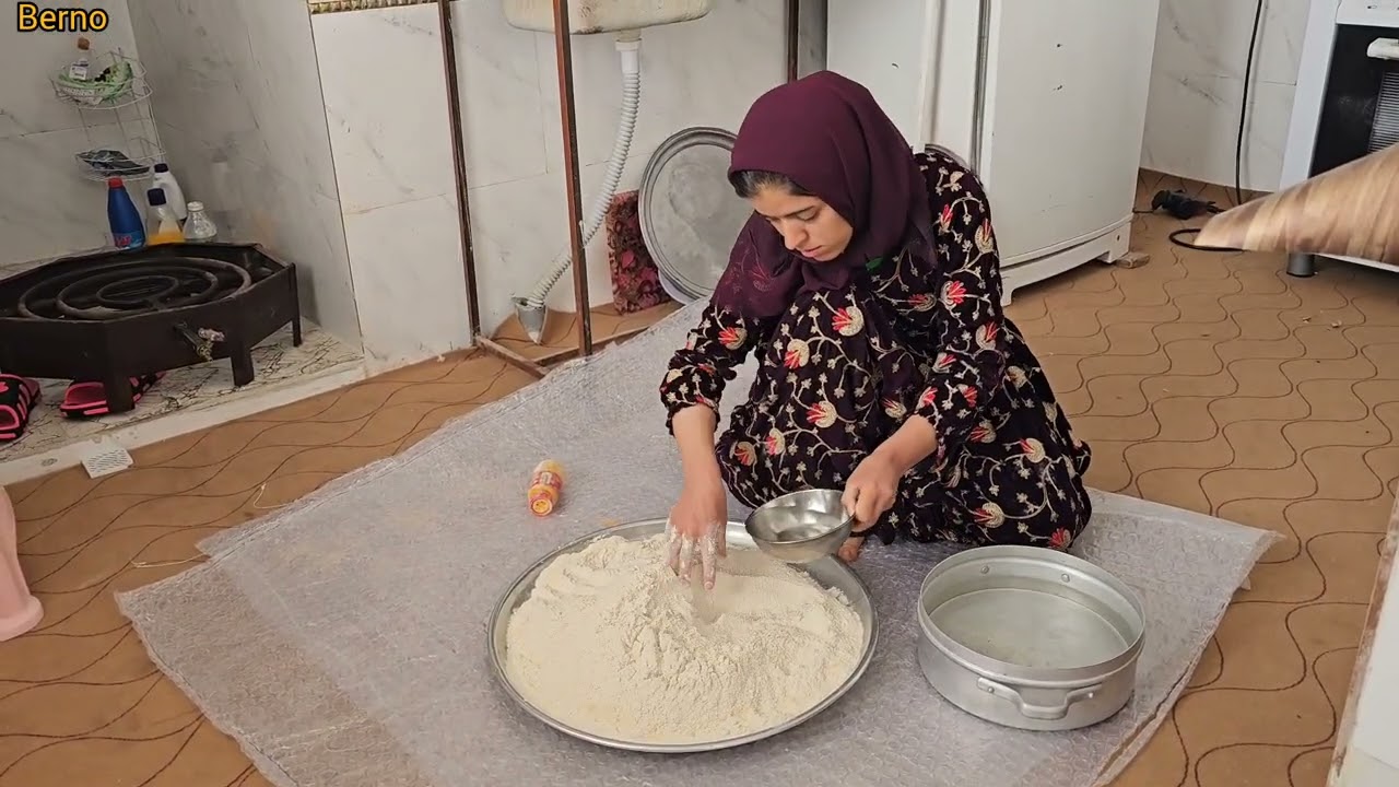 Khadija Madari in the cold of winter❄️⛈️: from snow removal to baking bread