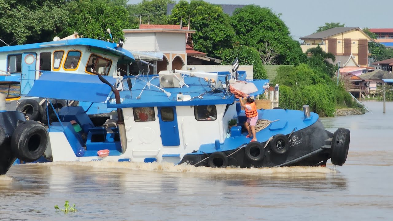 เรือลากจูง 5 หัวลากผ่านขึ้นน้ำวนสามแยกวัดพนัญเชิง 15/10/2023 Set.2
